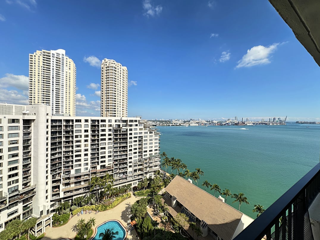 Brickell Key One - View A1802